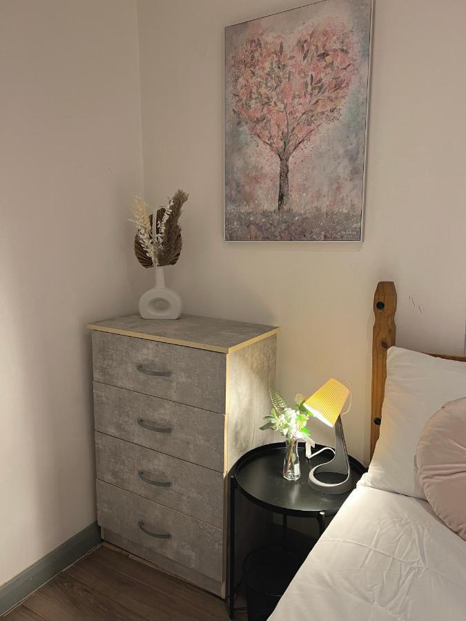 لندن 3 Bedroom Flat In King'S Cross, St Pancras'S. 8 People المظهر الخارجي الصورة