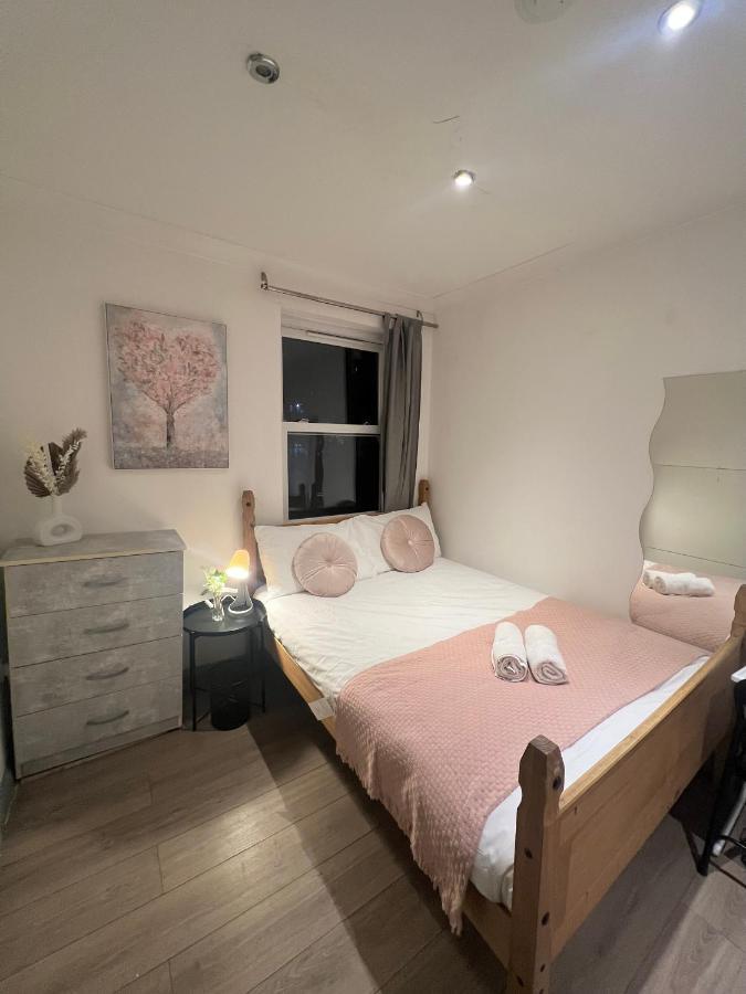 لندن 3 Bedroom Flat In King'S Cross, St Pancras'S. 8 People المظهر الخارجي الصورة